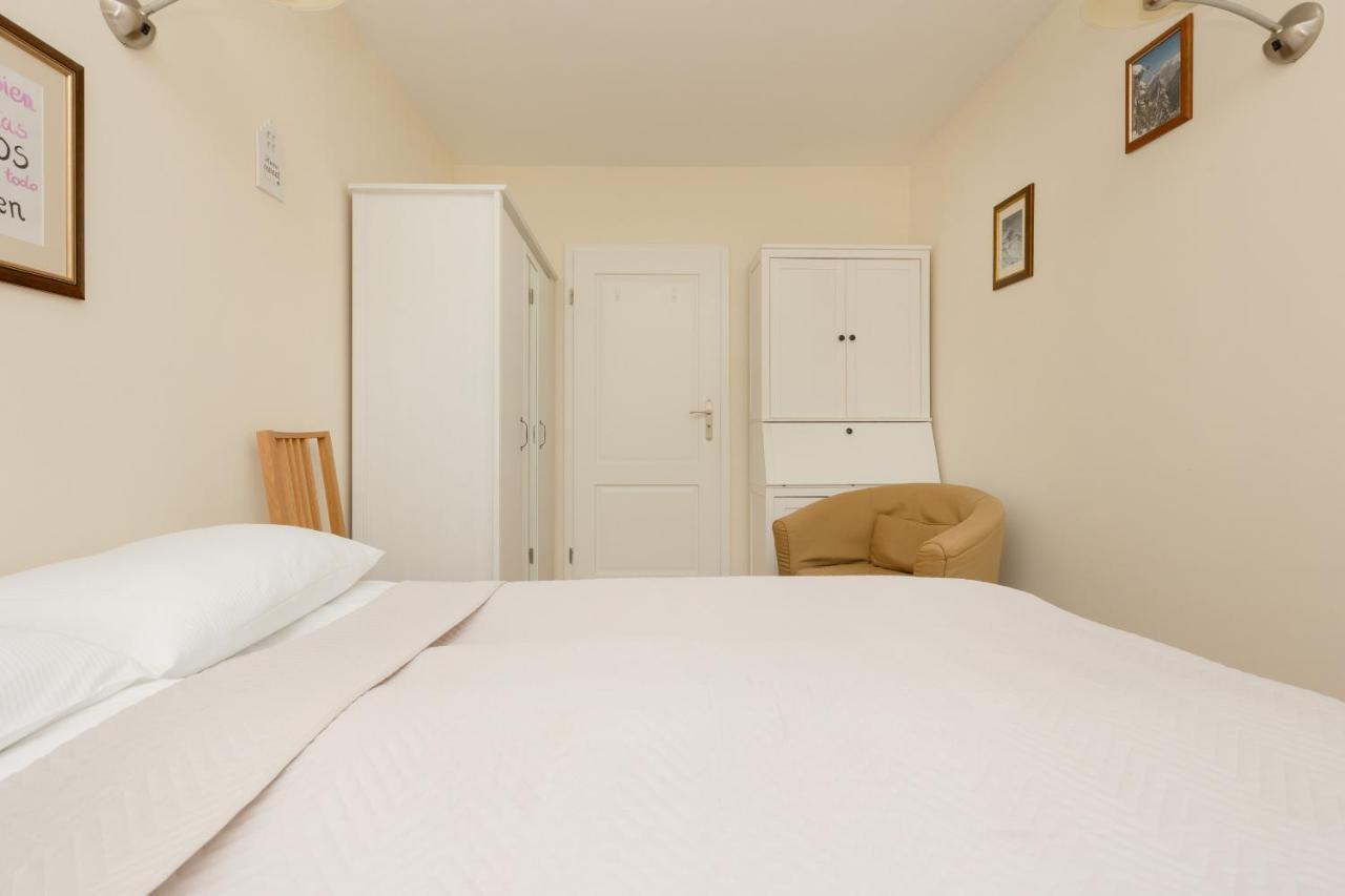 Warsaw City Center Zurawia By Noclegi Renters ภายนอก รูปภาพ